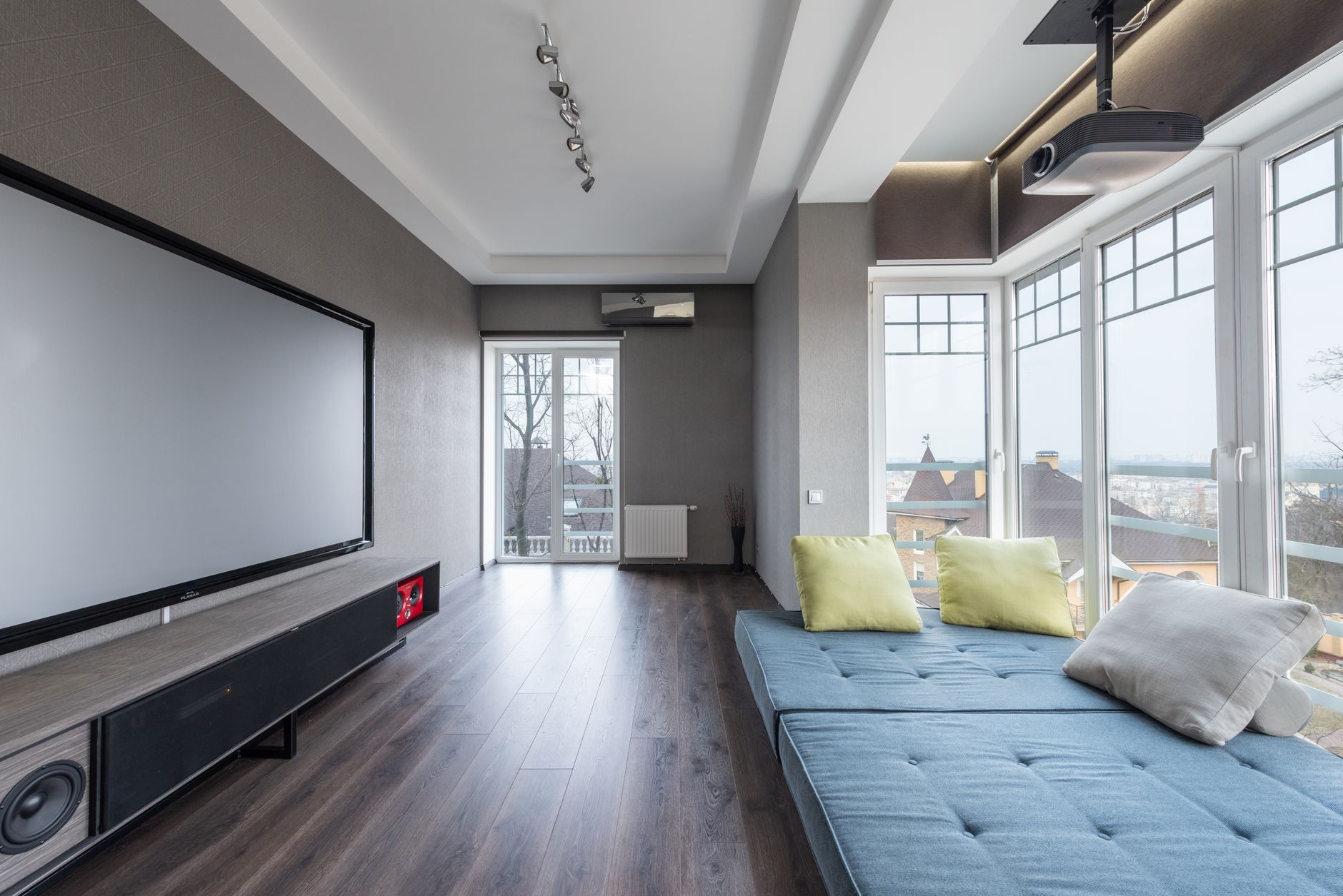 Experience the Ultra-Clear Revolution: Everything You Need to Know About 4K Live IPTV